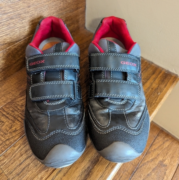 GEOX respira Velcro leather runners gray & red  US size 7 EU 41 - Picture 2 of 14
